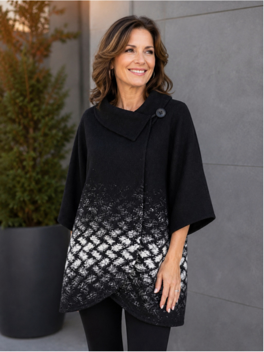 Michael Tyler Black & Grey Knit Poncho Cape Button Closure – Women’s Size M